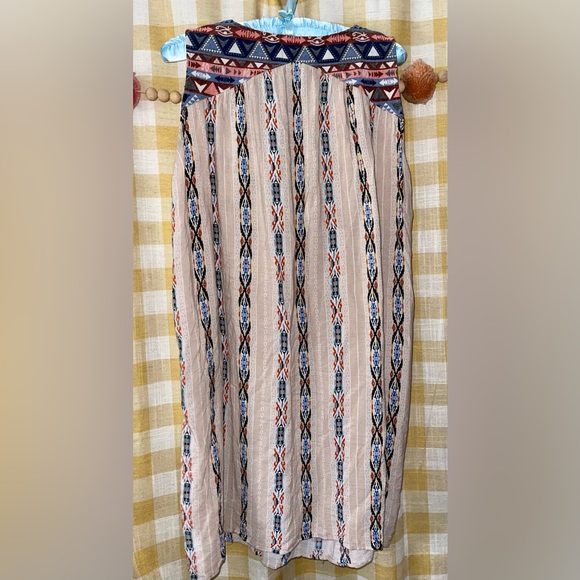 Umgee M oversized sleeveless tunic, button missing GUC - Picture 2 of 3